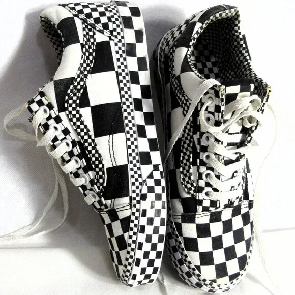 VANS OLD SKOOL CHECKER BOARD LACE UP SNEAKERS, WOMEN'S 7 OR MEN'S 5.5 - Picture 12 of 13